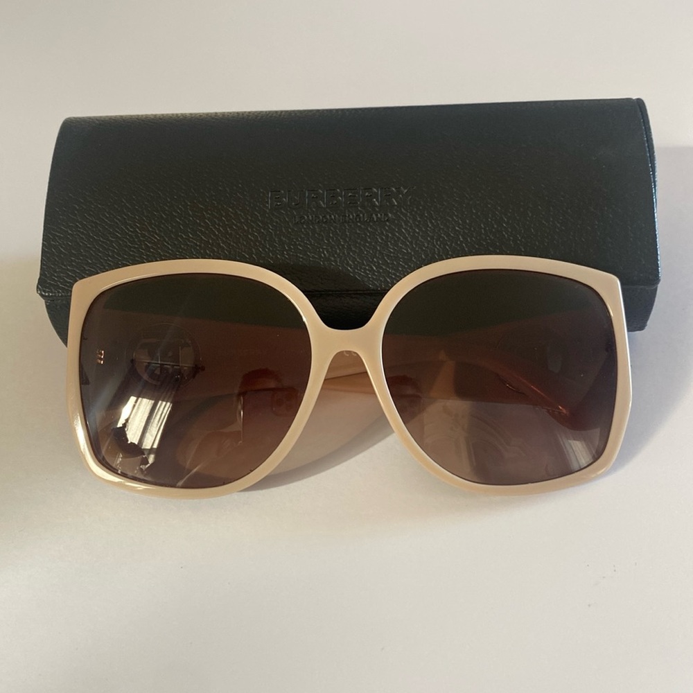 Burberry tan sunglasses